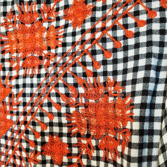 Entro boutique brand women's rayon blouse flowy gingham embroidered sz medium - Picture 5 of 6